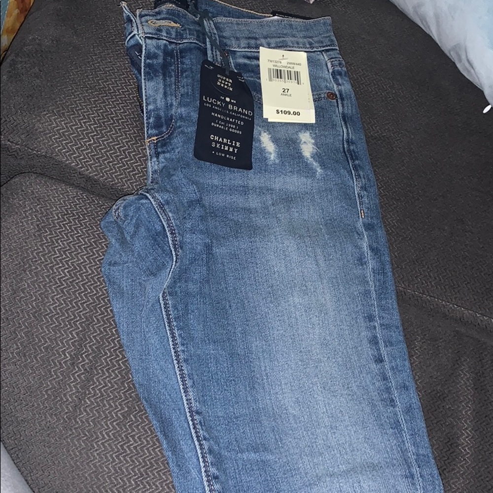Blue skinny ankle jeans
